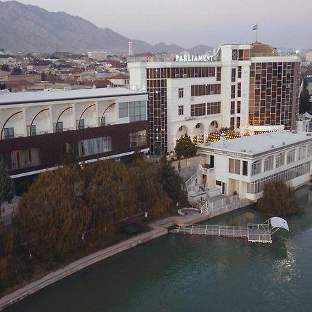 Parliament Palace Hotel 苦盏 外观 照片